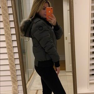 Women’s Canada goose winter jacket